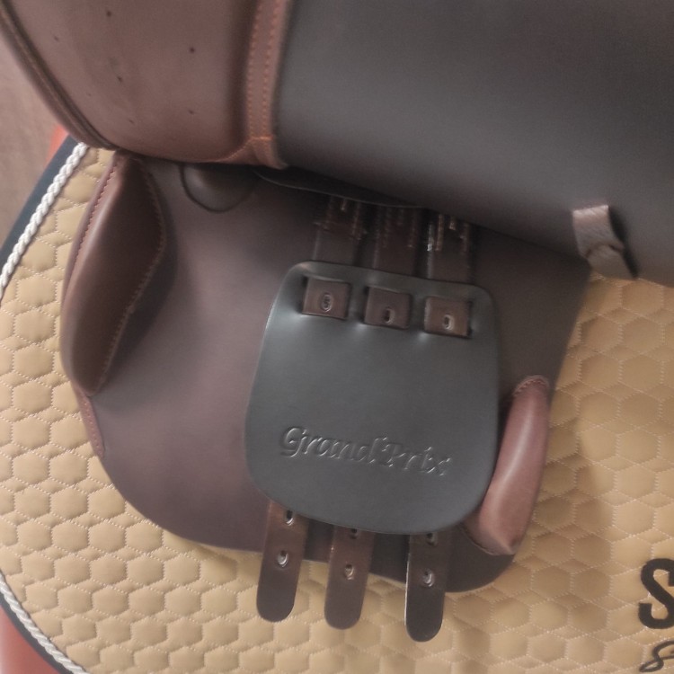 Siodło skokowe Daw-Mag Grand Prix 17"