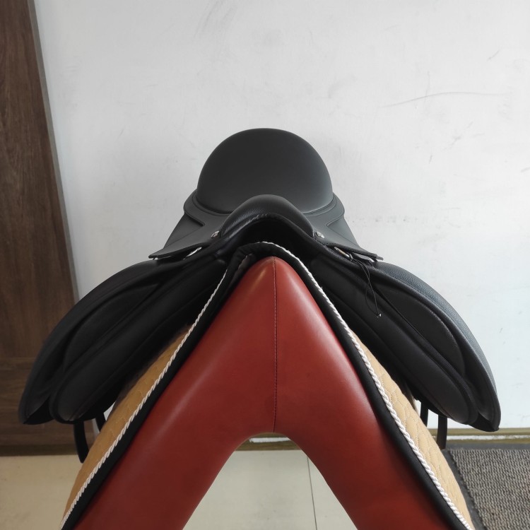 Siodło wszechstronne Wintec 500 Wide 17,5"