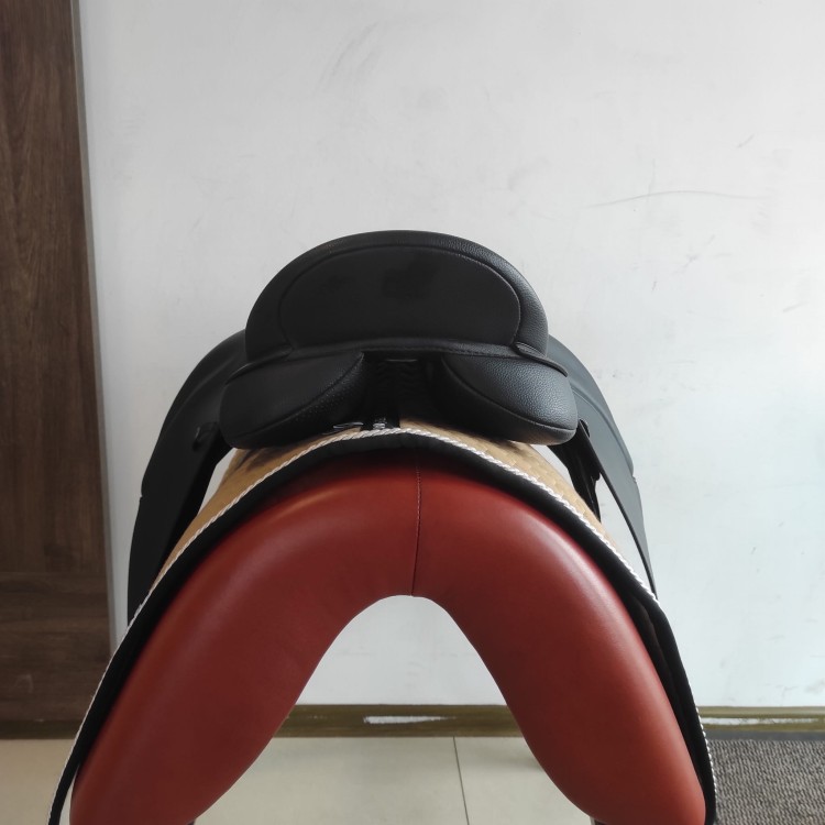Siodło wszechstronne Wintec 500 Wide 17,5"