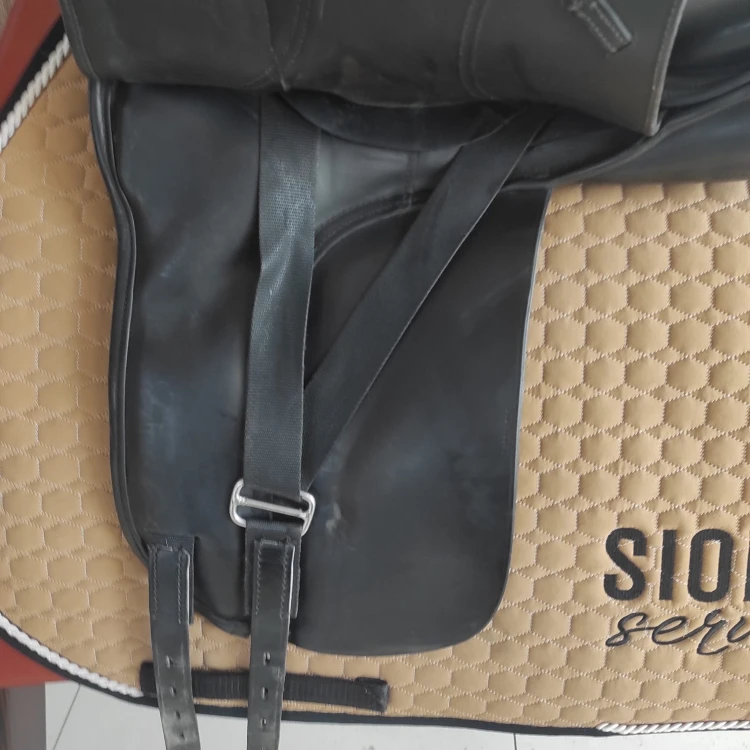 Siodło ujeżdżeniowe PDS 17"