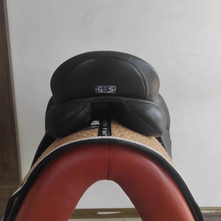Siodło ujeżdżeniowe GFS Apex High Wither 17,5"