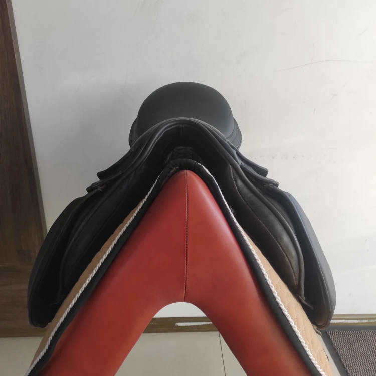Siodło wszechstronne Albion Selecta 18"