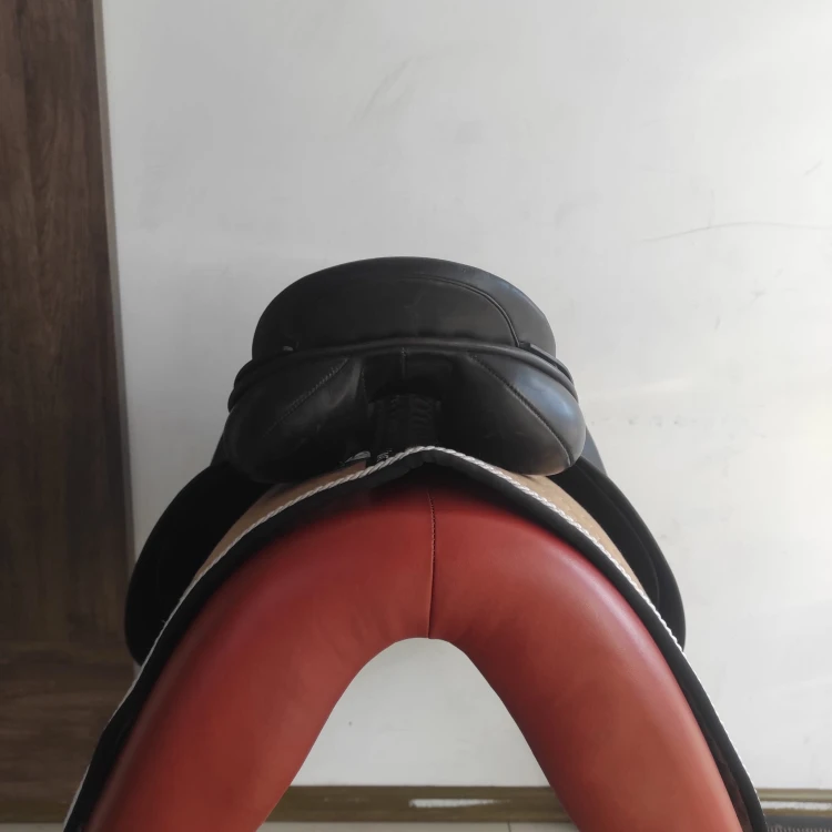 Siodło wszechstronne Albion Selecta 18"