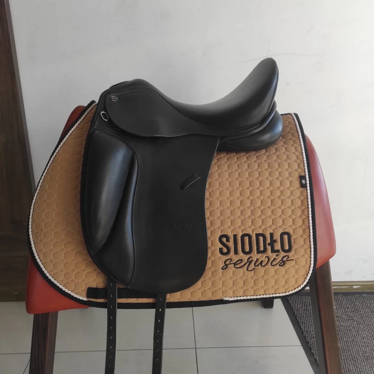 Siodło ujeżdżeniowe Seabis Vigo Pro 17"