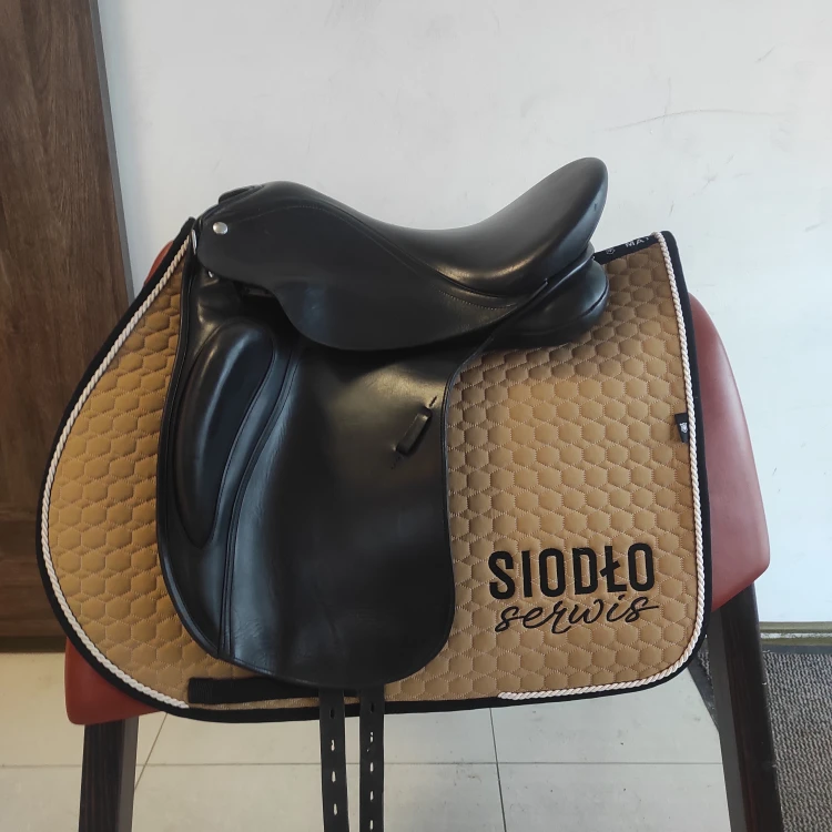 Siodło ujeżdżeniowe 17"