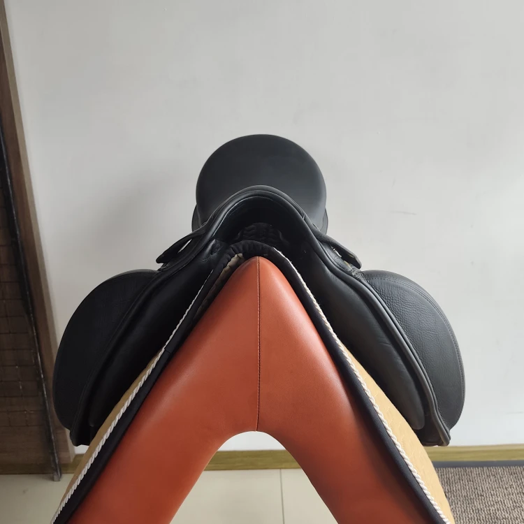 Siodło ujeżdżeniowe Prestige Dressage Dream 18"