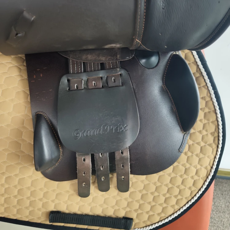 Siodło skokowe Daw-Mag Grand Prix 17,5"