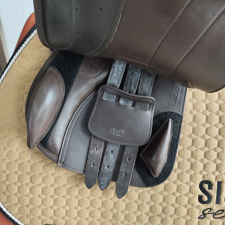 Siodło skokowe Premier Equine 16,5"