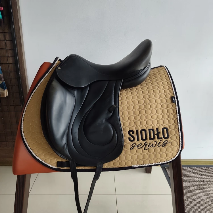 Siodło ujeżdżeniowe Antares Cadence 17,5"