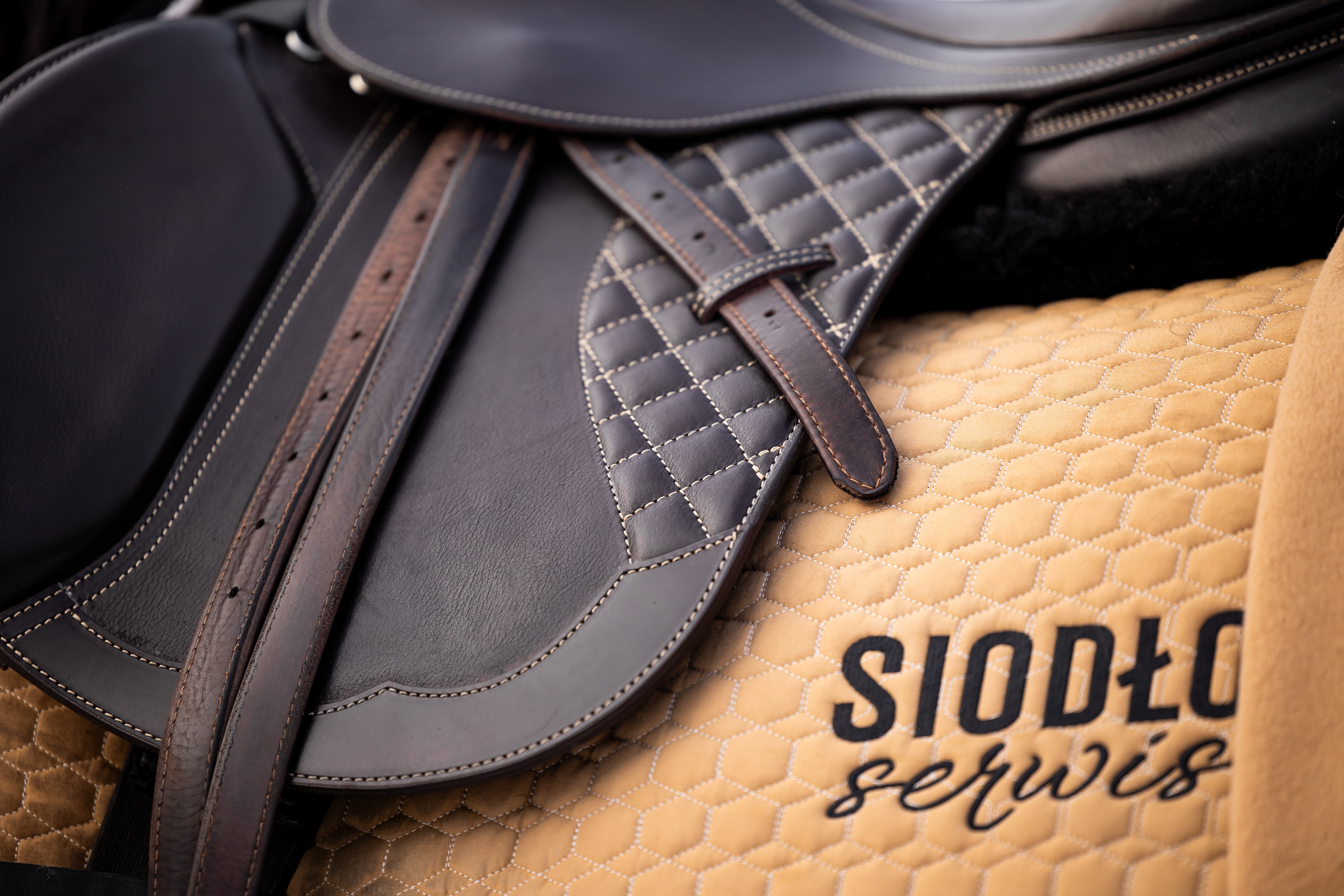 skórzane siodło daw-mag caro